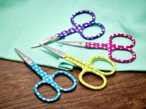 Polka Dot Embroidery Scissor